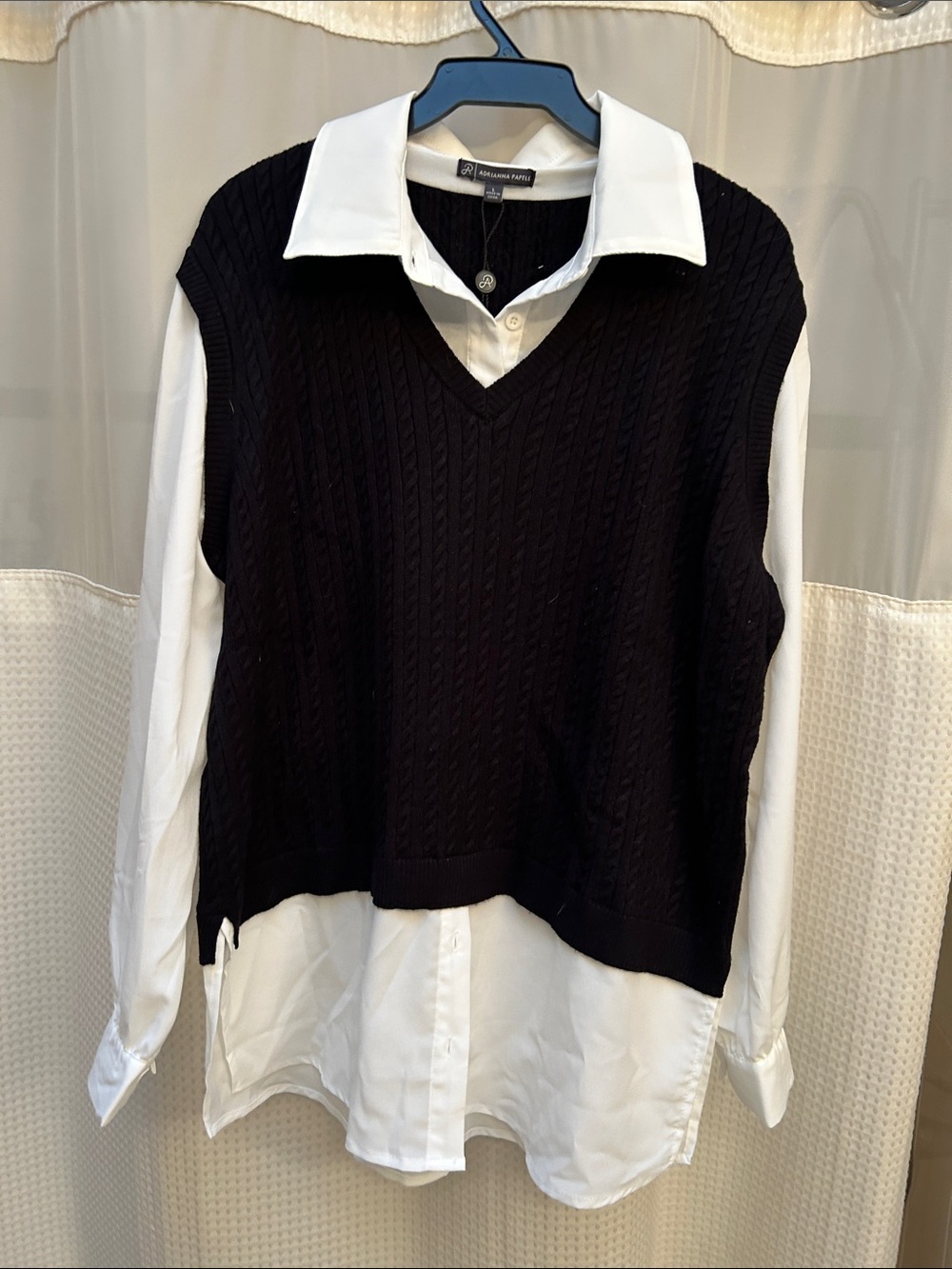 Adrianna Papell Black Cable Knit V-Neck Long Sleeve Vested Blouse